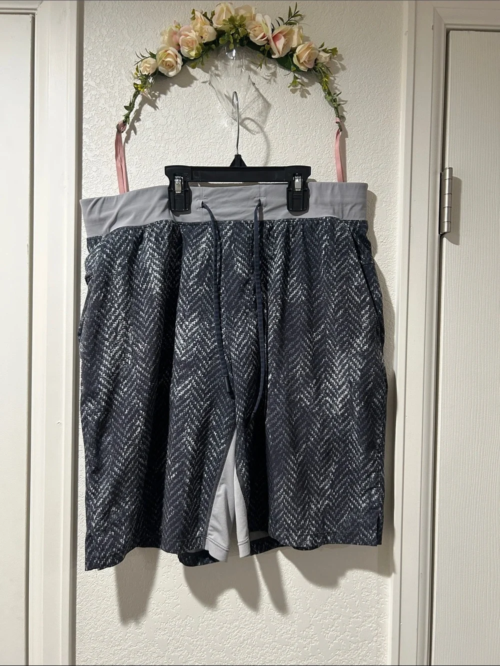 Lululemon T.H.E. Short *9